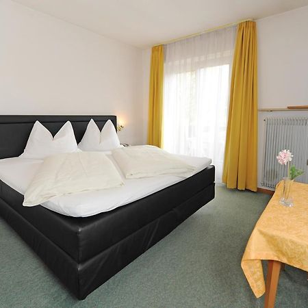 Hotel Pension Schweitzer ซีลันโดร ภายนอก รูปภาพ