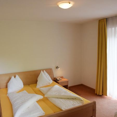 Hotel Pension Schweitzer ซีลันโดร ภายนอก รูปภาพ
