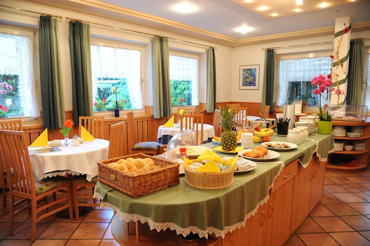 Hotel Pension Schweitzer ซีลันโดร ภายนอก รูปภาพ