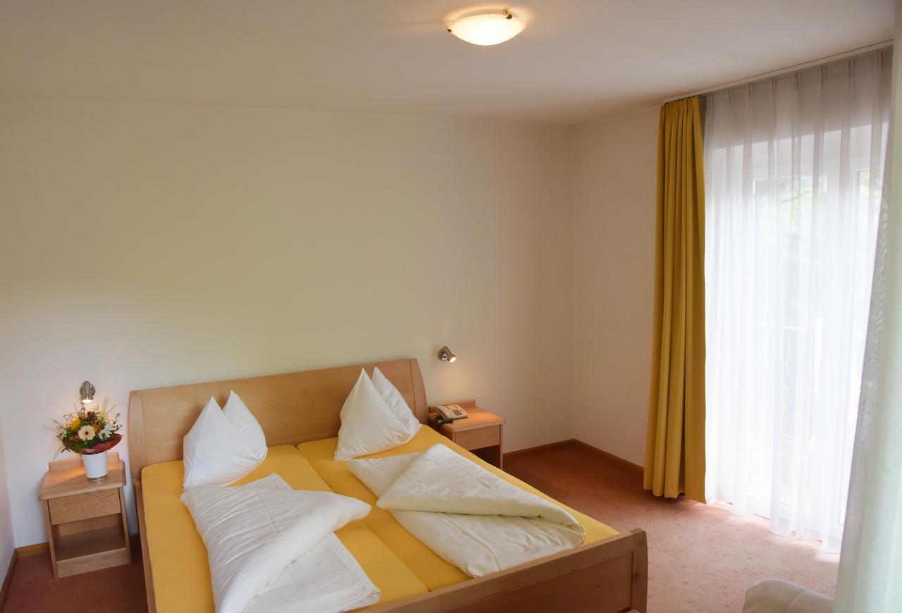 Hotel Pension Schweitzer ซีลันโดร ภายนอก รูปภาพ