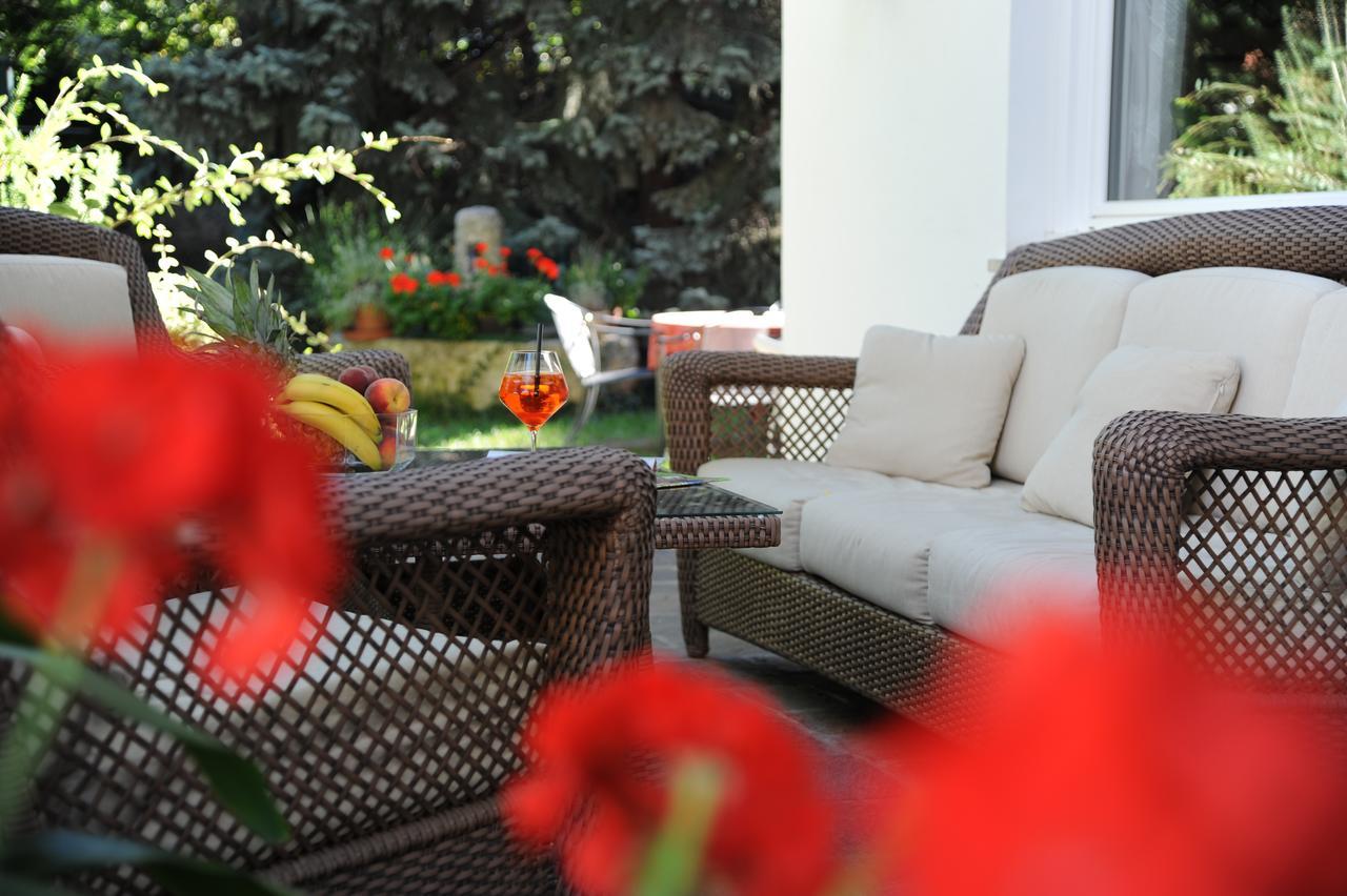 Hotel Pension Schweitzer ซีลันโดร ภายนอก รูปภาพ