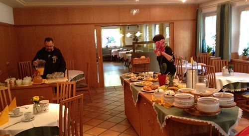 Hotel Pension Schweitzer ซีลันโดร ภายนอก รูปภาพ